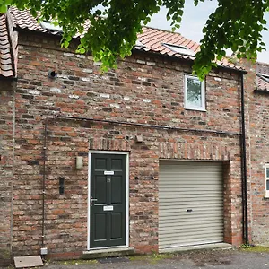 Biggan Mews , York United Kingdom
